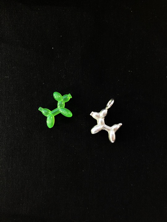 Silver balloon dog pendant