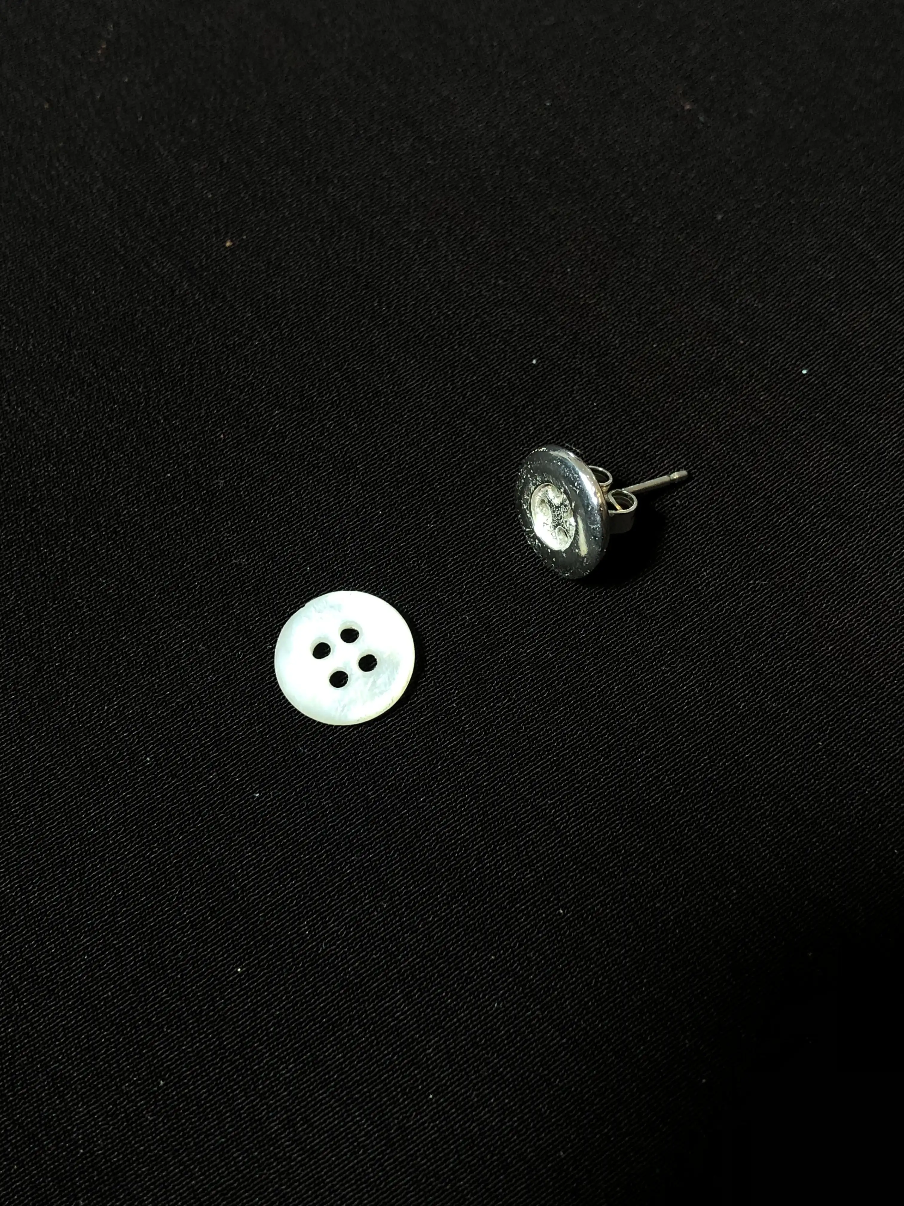 Button Earring in 925 silver